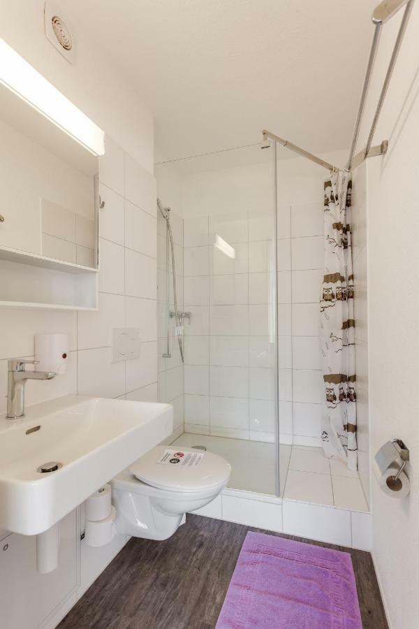 Anstatthotel Zug - Self-Check-In ภายนอก รูปภาพ